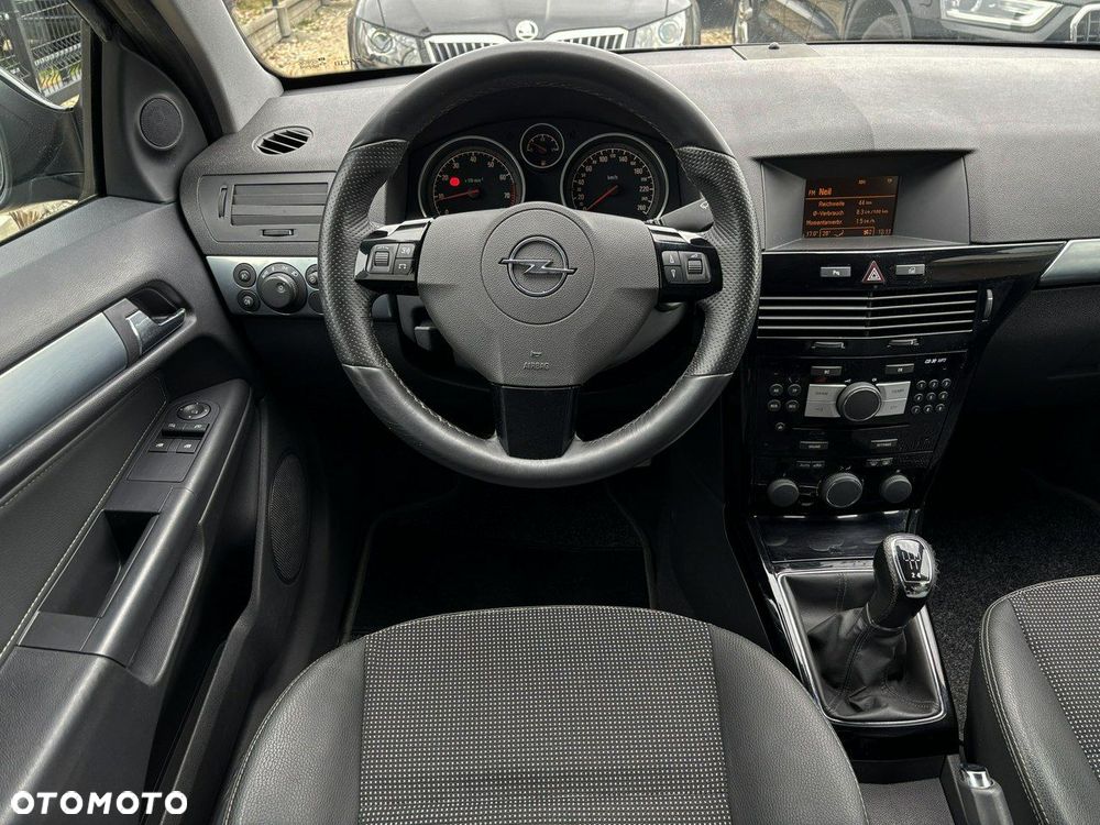 Opel Astra - 25