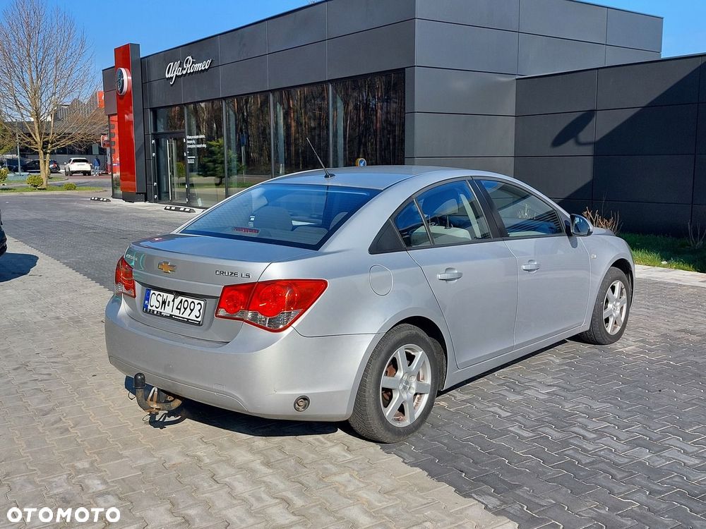 Chevrolet Cruze - 4