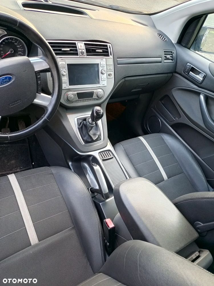 Ford Kuga 2.0 TDCi 2x4 Titanium - 15