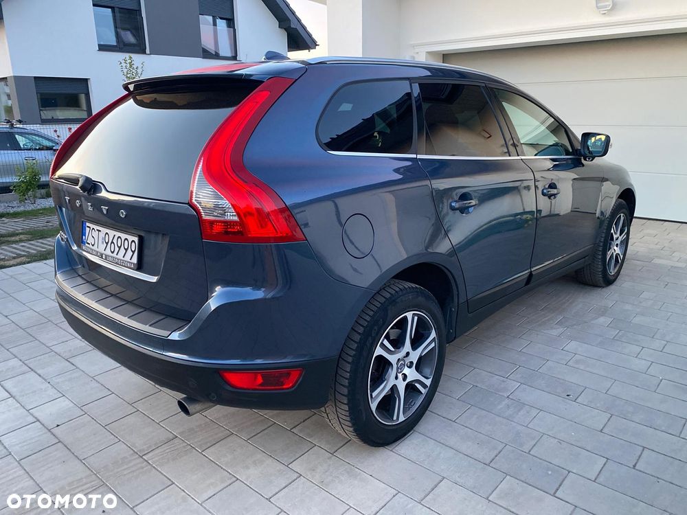 Volvo XC 60 D5 AWD RDesign - 3