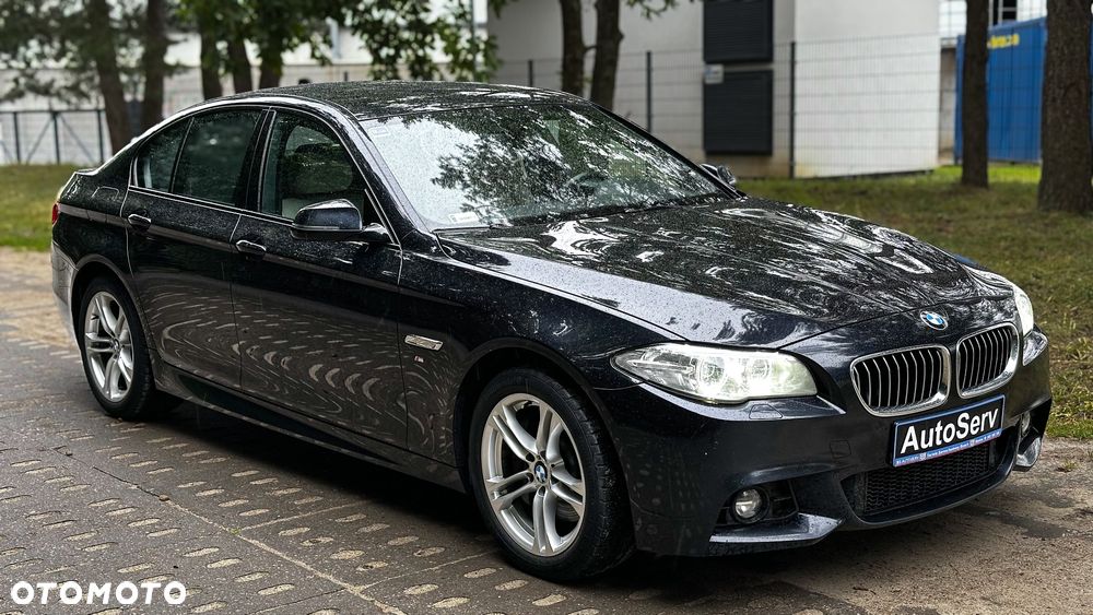 BMW Seria 5 528i xDrive Sport-Aut Luxury Line - 2