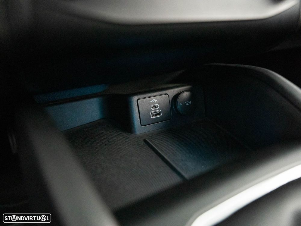 Ford Focus SW 1.0 EcoBoost MHEV ST-Line - 25