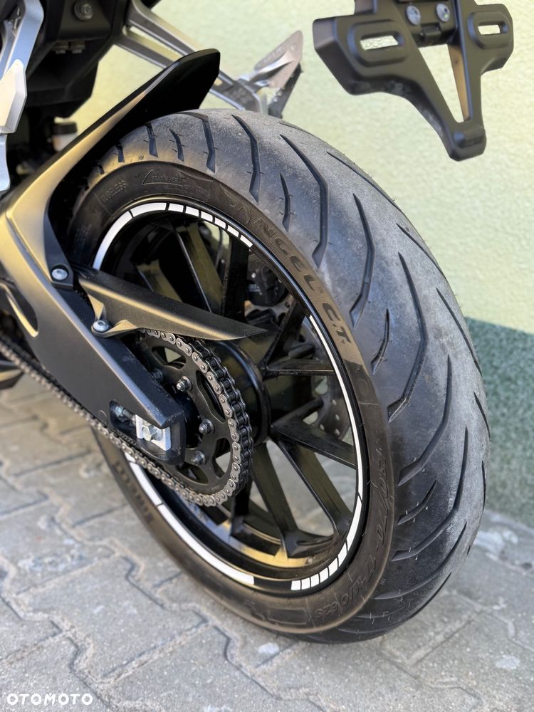 Yamaha MT - 22