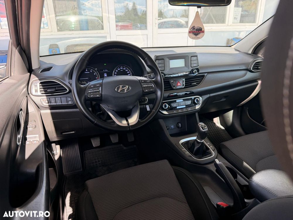 Hyundai i30 1.5 110CP 5DR M/T Comfort - 6