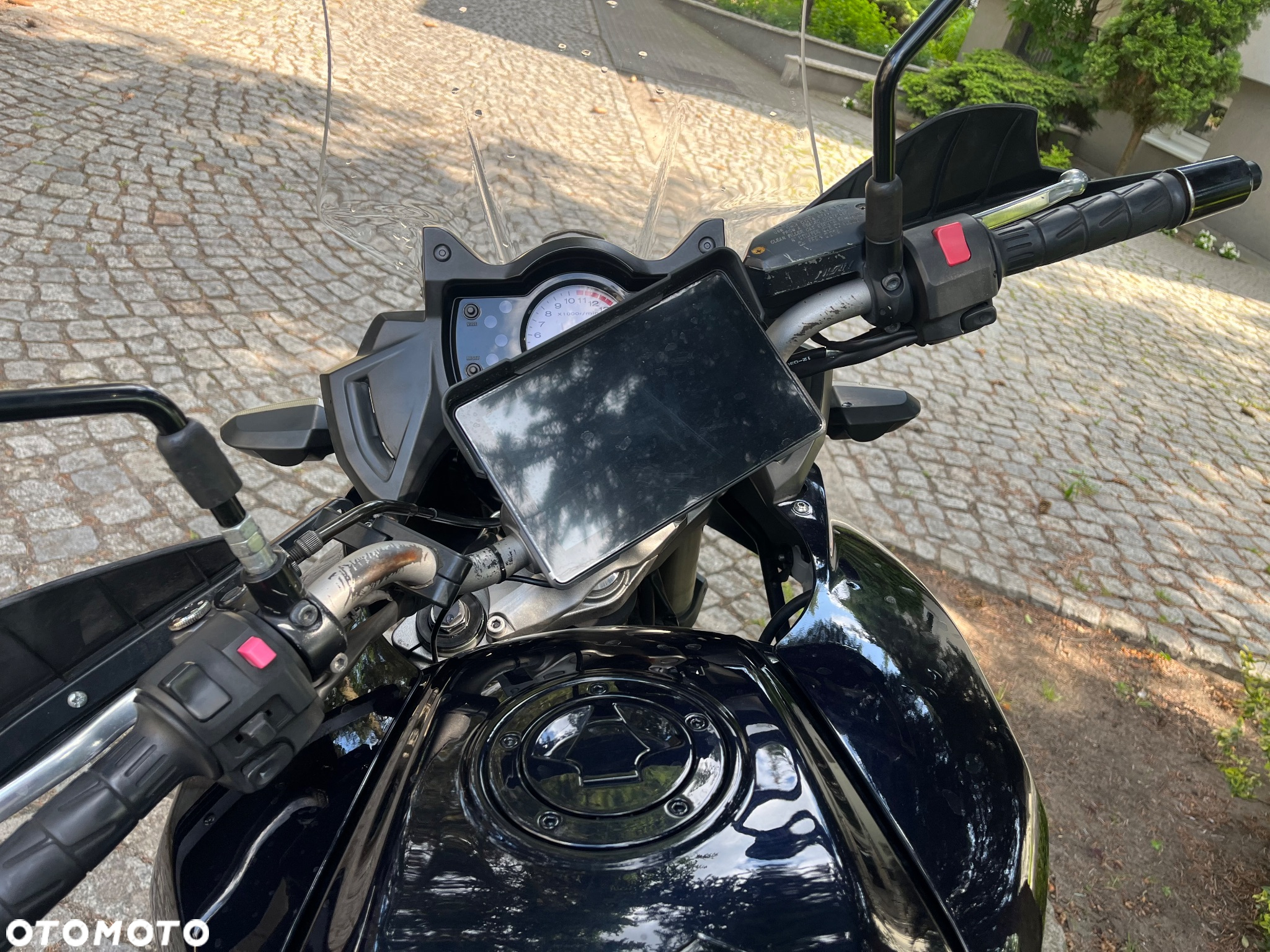 Kawasaki Versys 650 - 12
