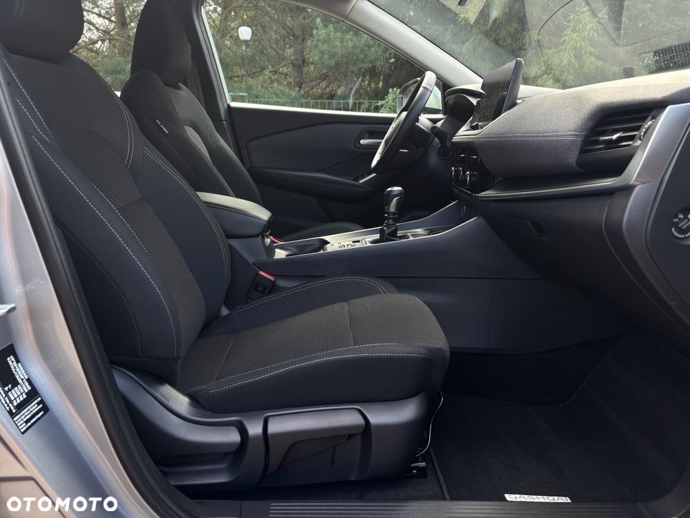 Nissan Qashqai 1.3 DIG-T MHEV Premiere Edition - 23