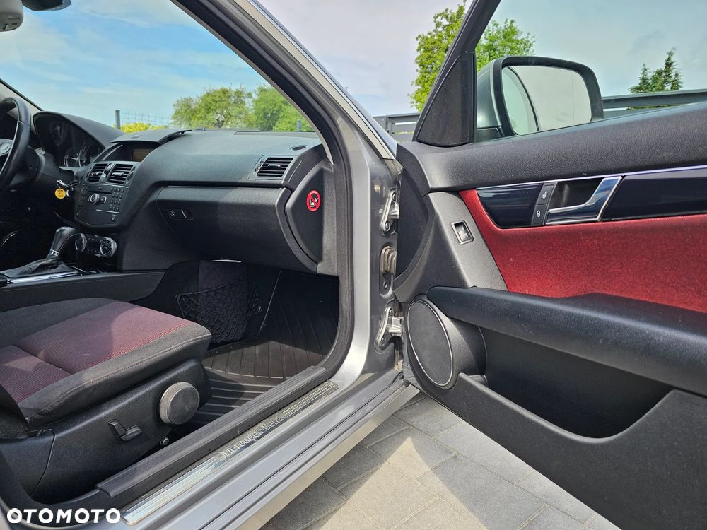 Mercedes-Benz Klasa C 180 Kompressor Automatik Avantgarde - 38