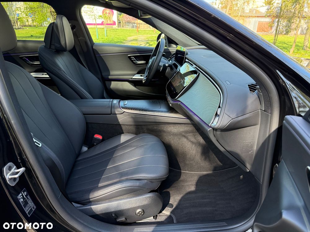 Mercedes-Benz Klasa E 300de 4Matic 9G-TRONIC Edition AVANTGARDE - 36