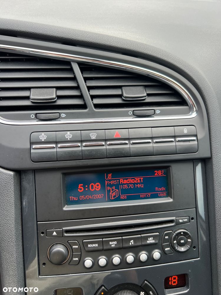 Peugeot 5008 - 11