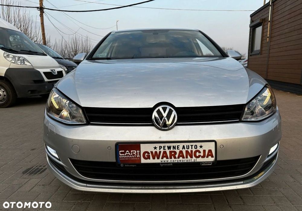 Volkswagen Golf - 38