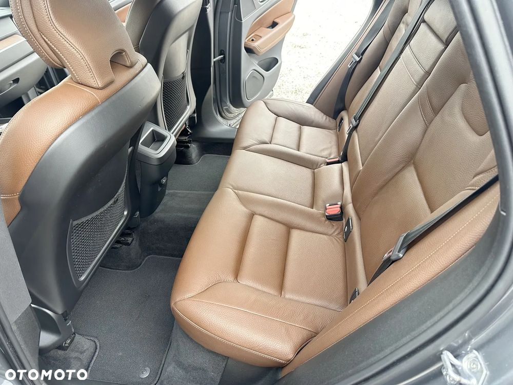 Volvo XC 60 D4 AWD Inscription - 8