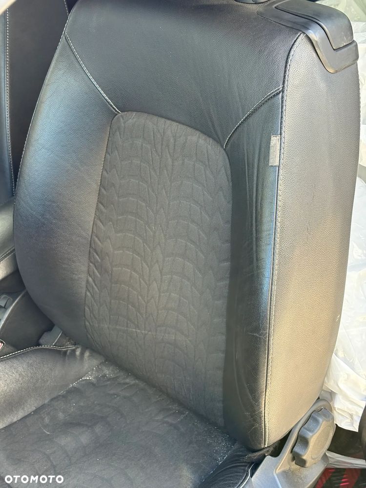 Kia ProCeed 2.0 crdi Optimum + - 8