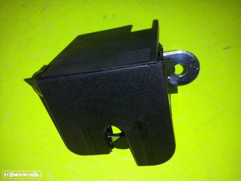 Fecho tampa da mala Vw Golf MK5 V (Novo) - 2