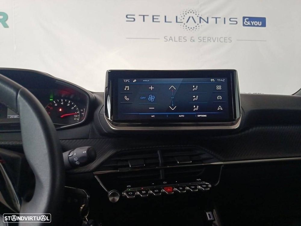 Peugeot 2008 1.2 PureTech Style - 20