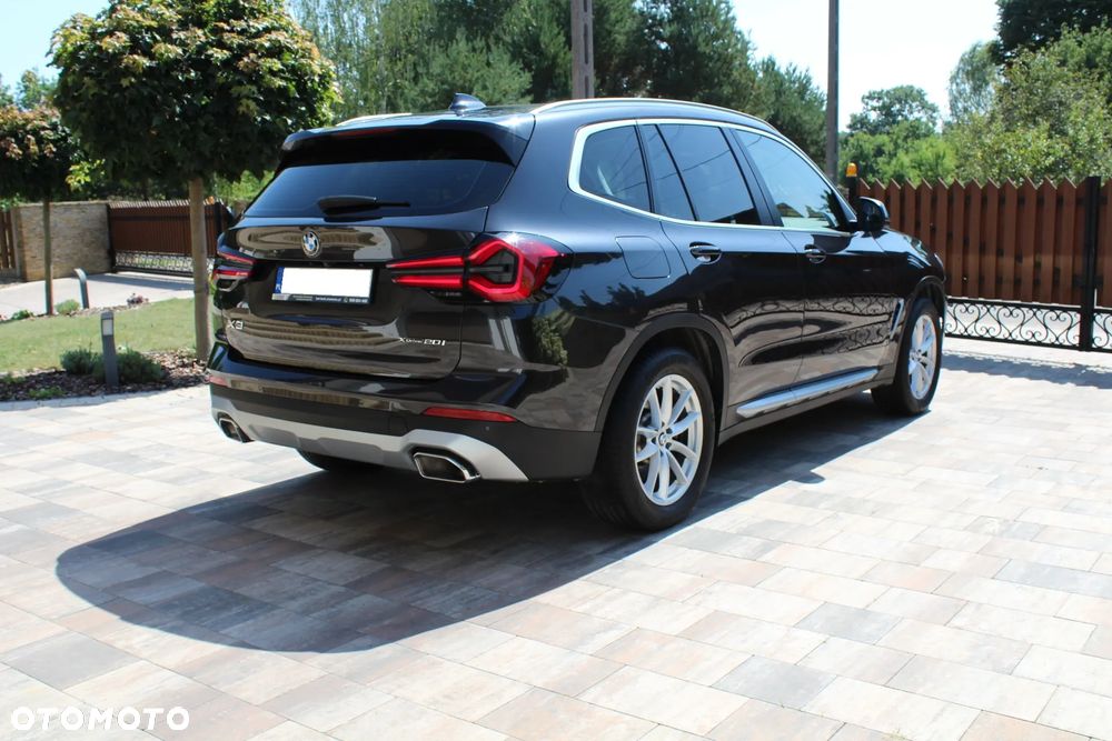 BMW X3 xDrive20i Luxury Line - 3