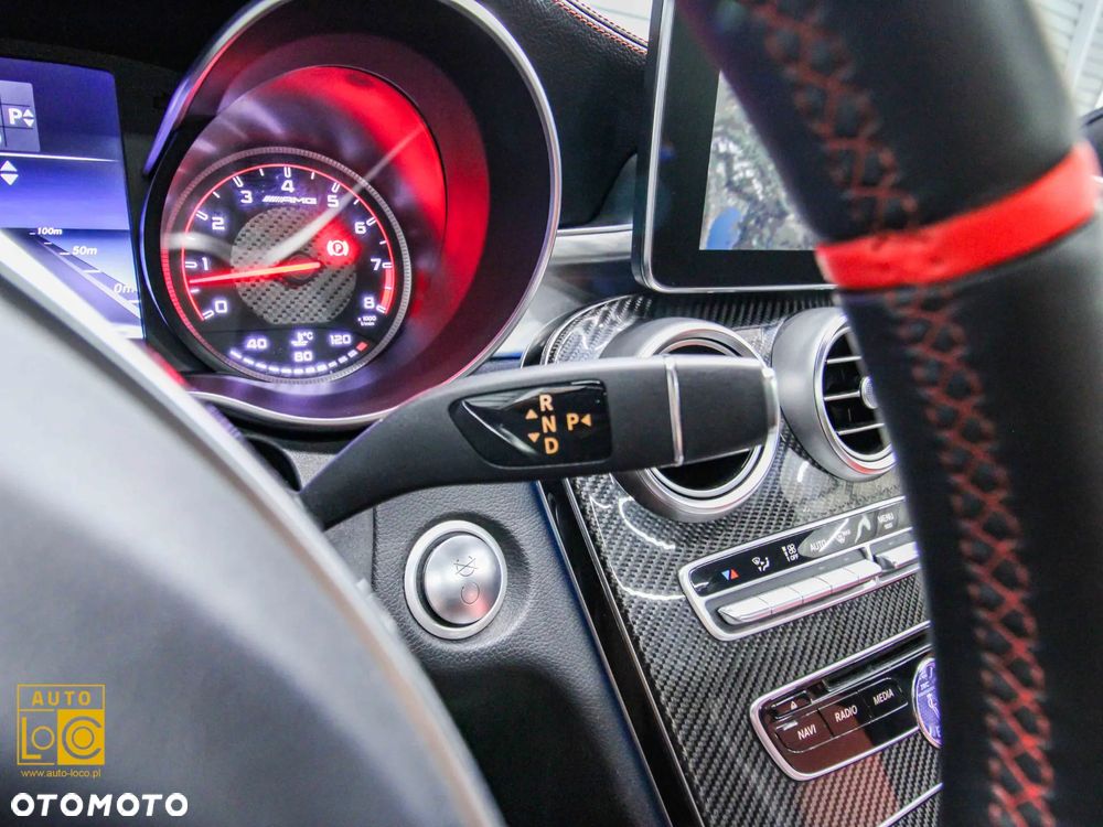 Mercedes-Benz Klasa C AMG 63 S AMG Speedshift 7G-MCT - 26