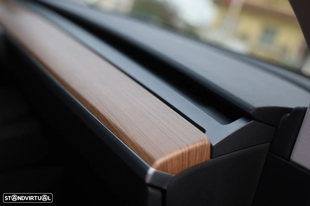 Tesla Model Y Performance Tração Integral - 11