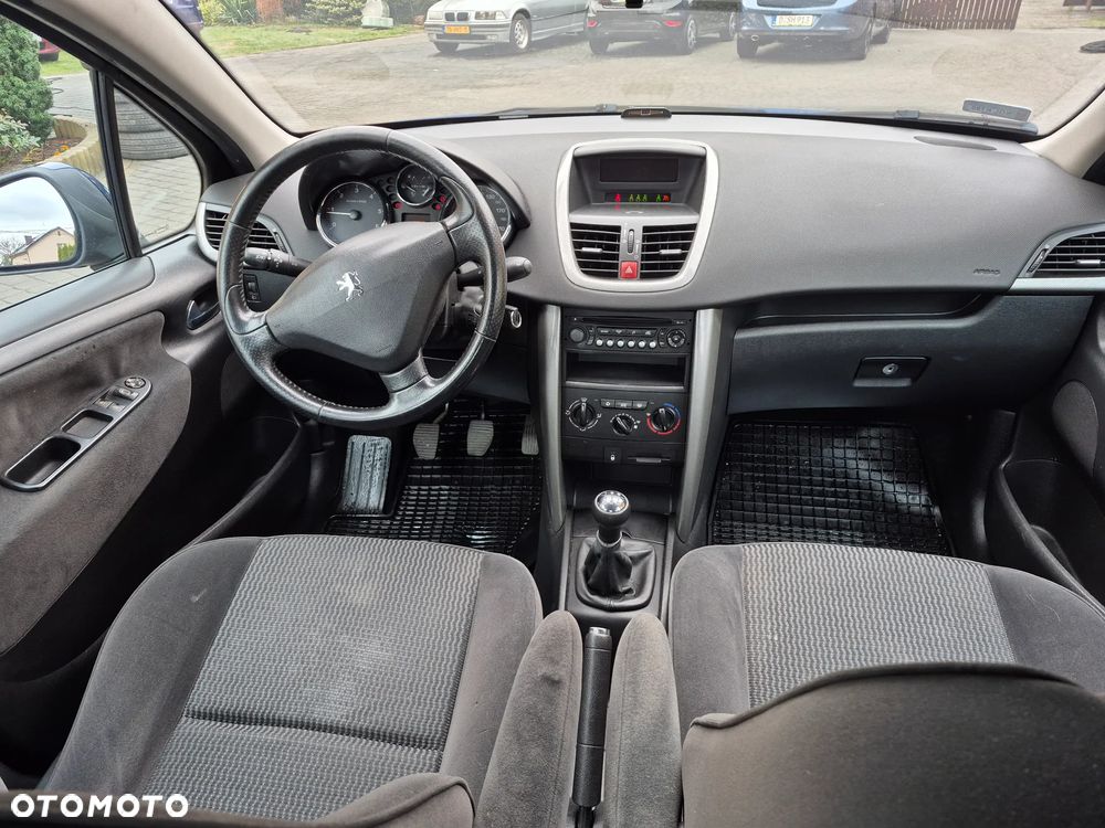 Peugeot 207 1.4 HDi Trendy - 9