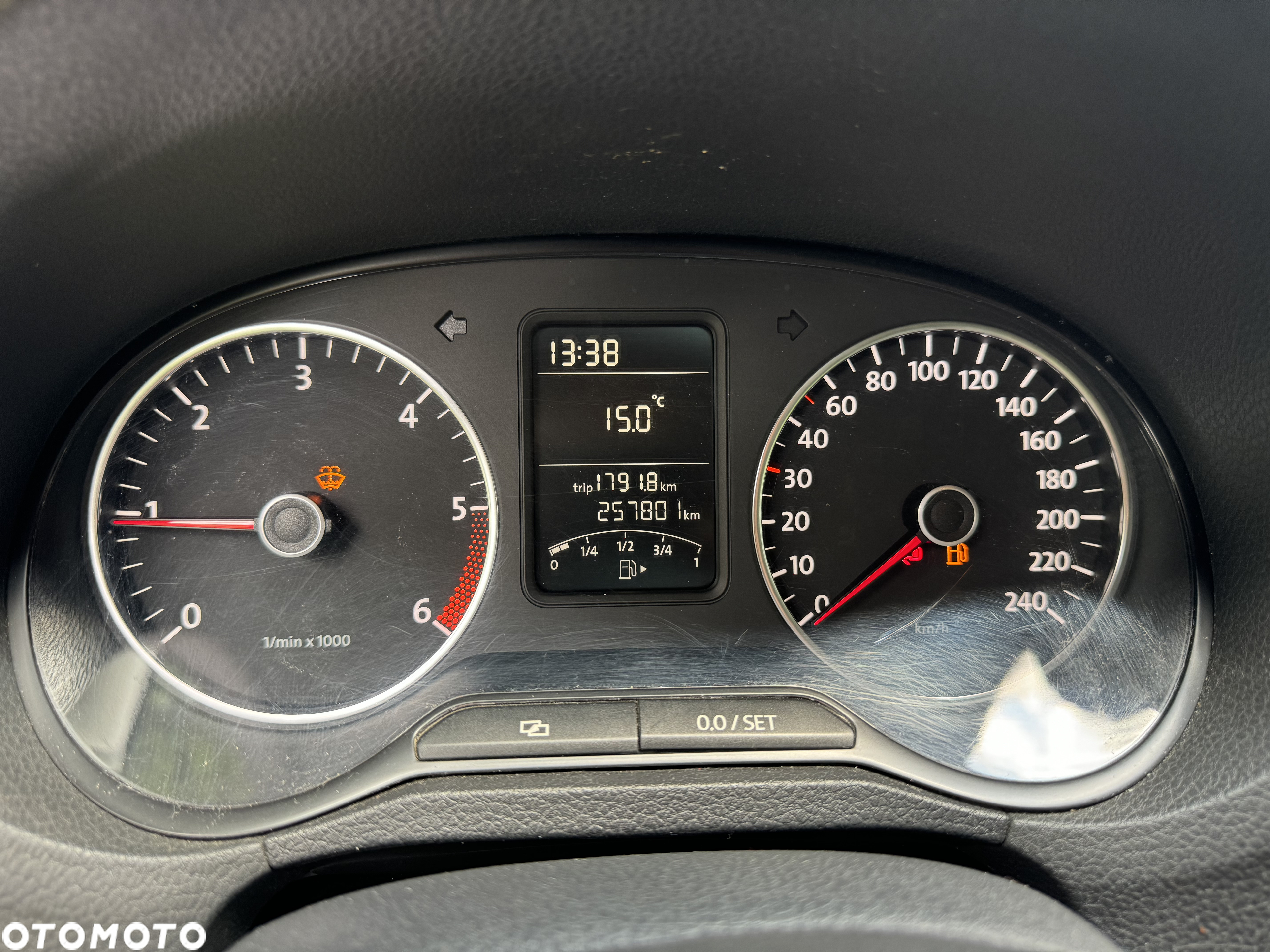 Volkswagen Polo 1.6 TDI Comfortline - 12