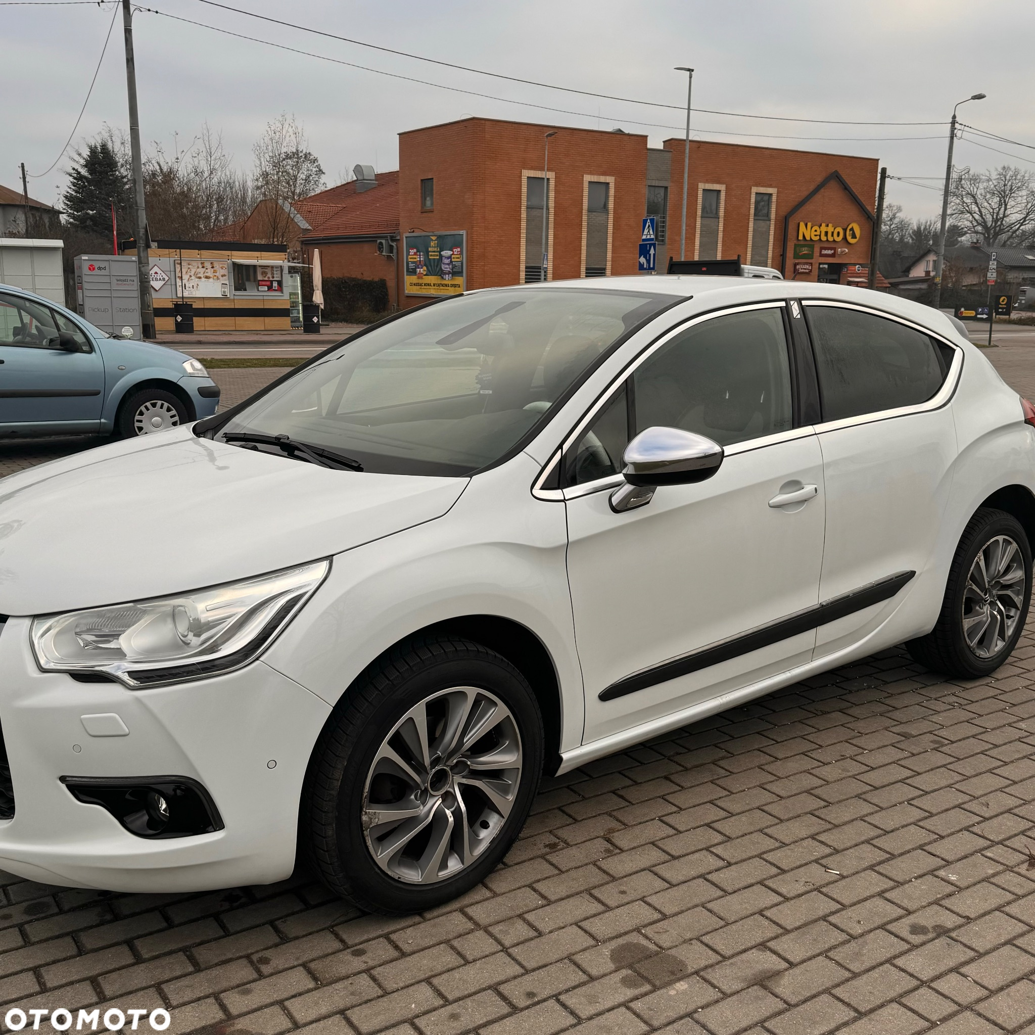 Citroën DS4 1.6 e-HDi SoChic MCP - 10