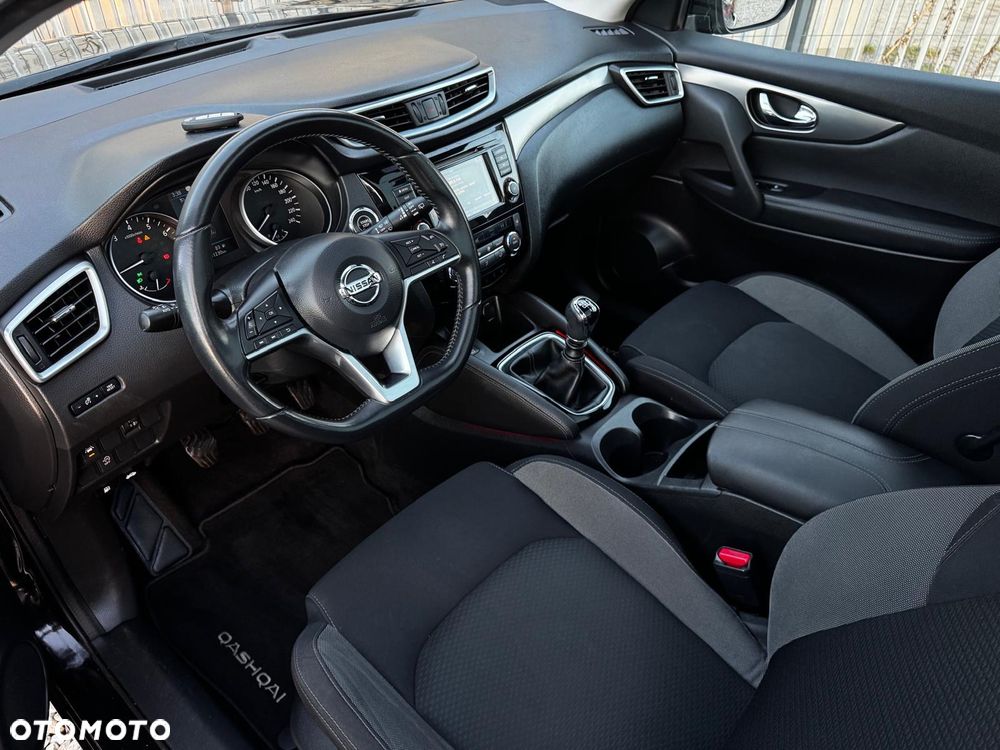 Nissan Qashqai 1.3 DIG-T TEKNA - 21
