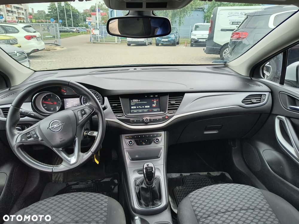 Opel Astra 1.6 CDTI Dynamic S&S - 10