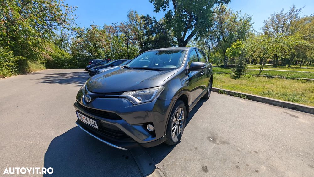 Toyota RAV4 - 5