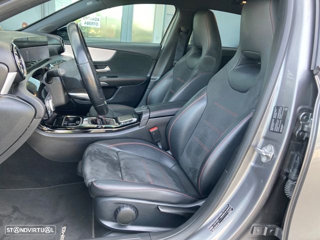 Mercedes-Benz A 180 AMG Line - 26