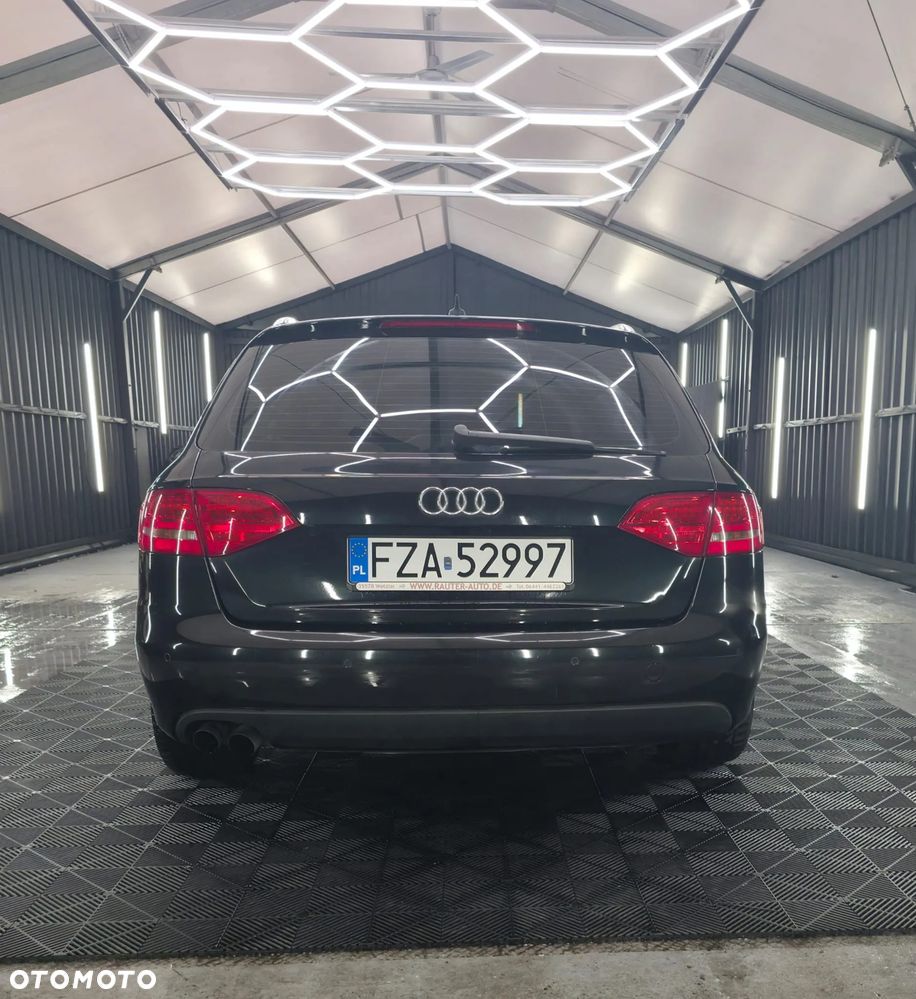 Audi A4 Avant 2.0 TDI DPF Ambition - 6