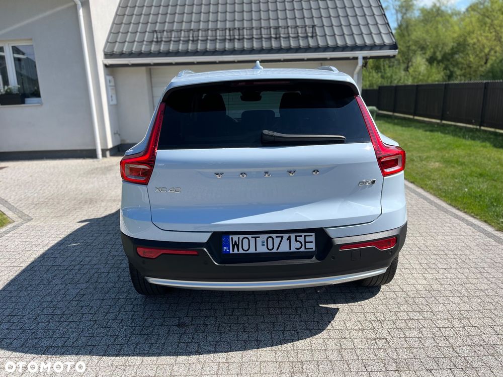 Volvo XC 40 B5 B AWD Ultimate Bright - 11
