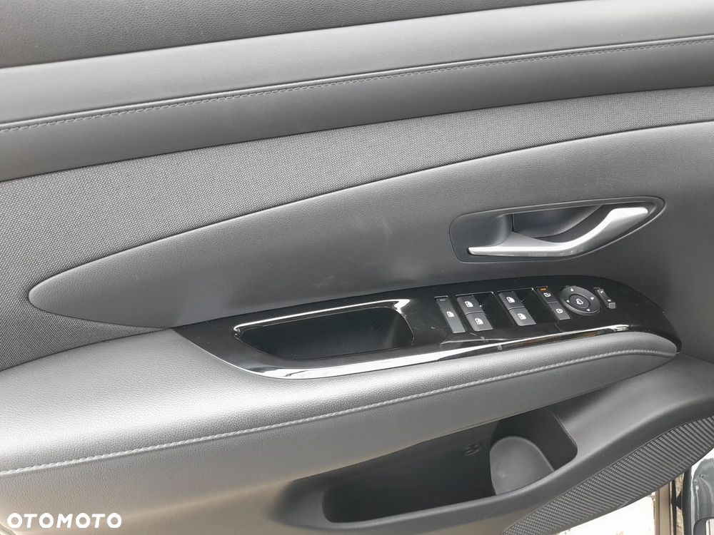 Hyundai Tucson 1.6 T-GDi HEV Platinum 2WD - 23