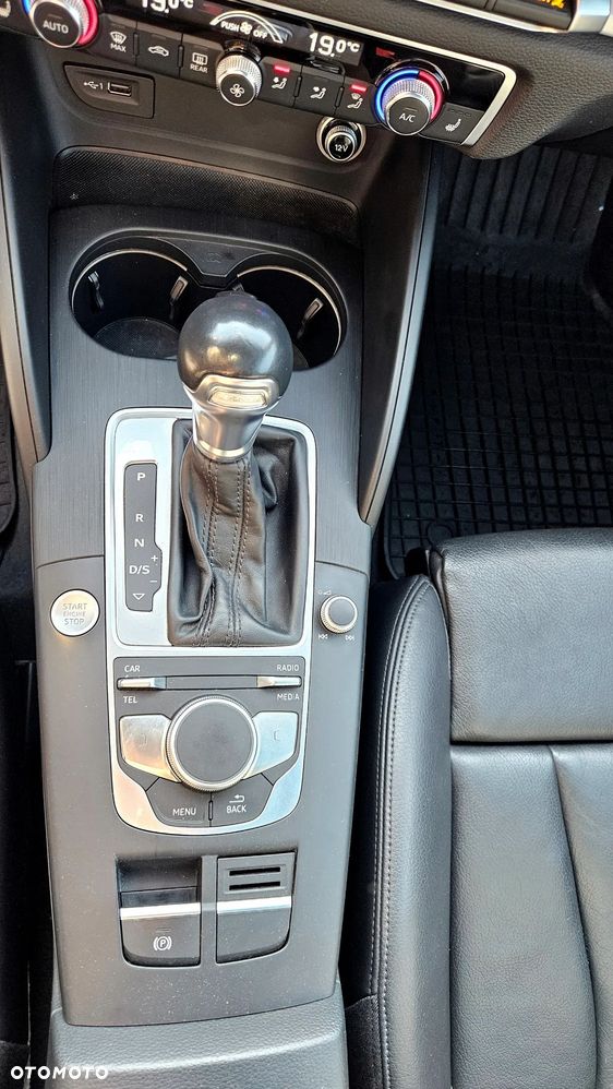 Audi A3 Sportback 1.4 TFSI e-tron Sport S tronic - 19