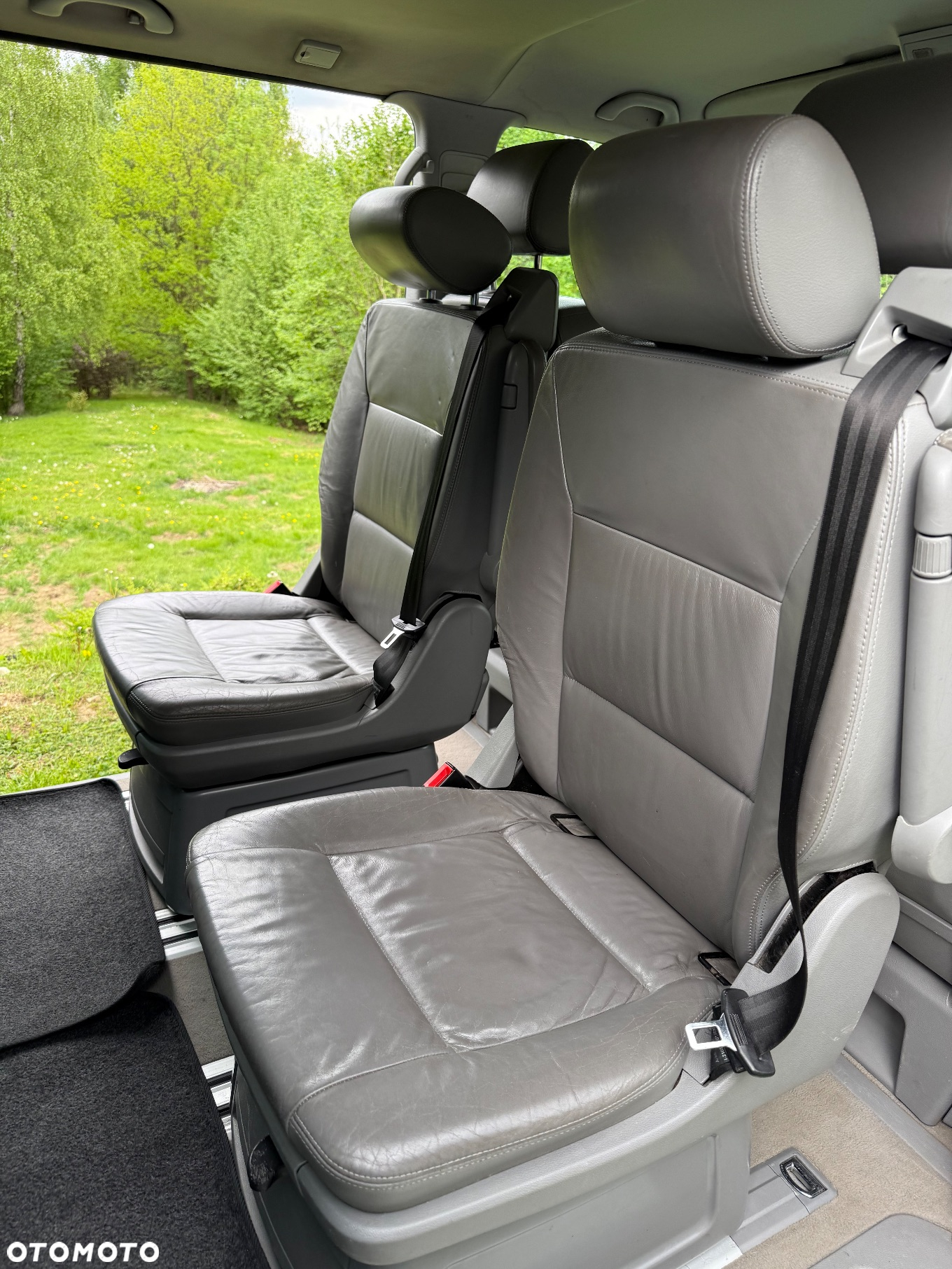 Volkswagen Multivan - 14