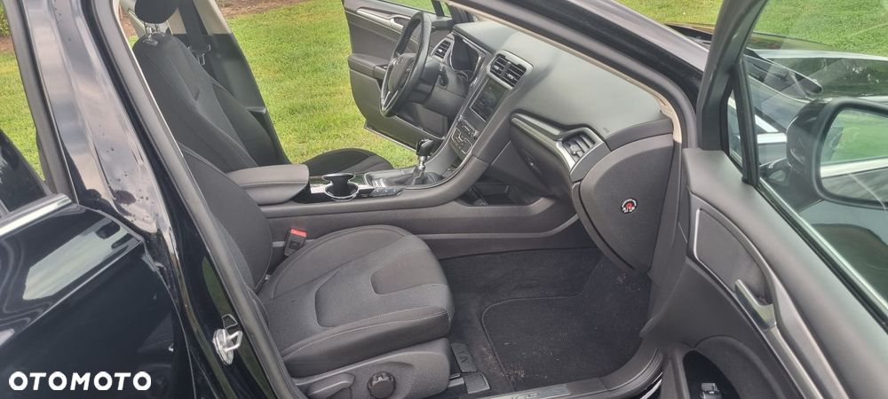Ford Mondeo 2.0 TDCi Titanium - 25