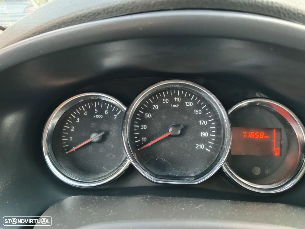 Dacia Sandero 1.5 dCi Stepway - 10