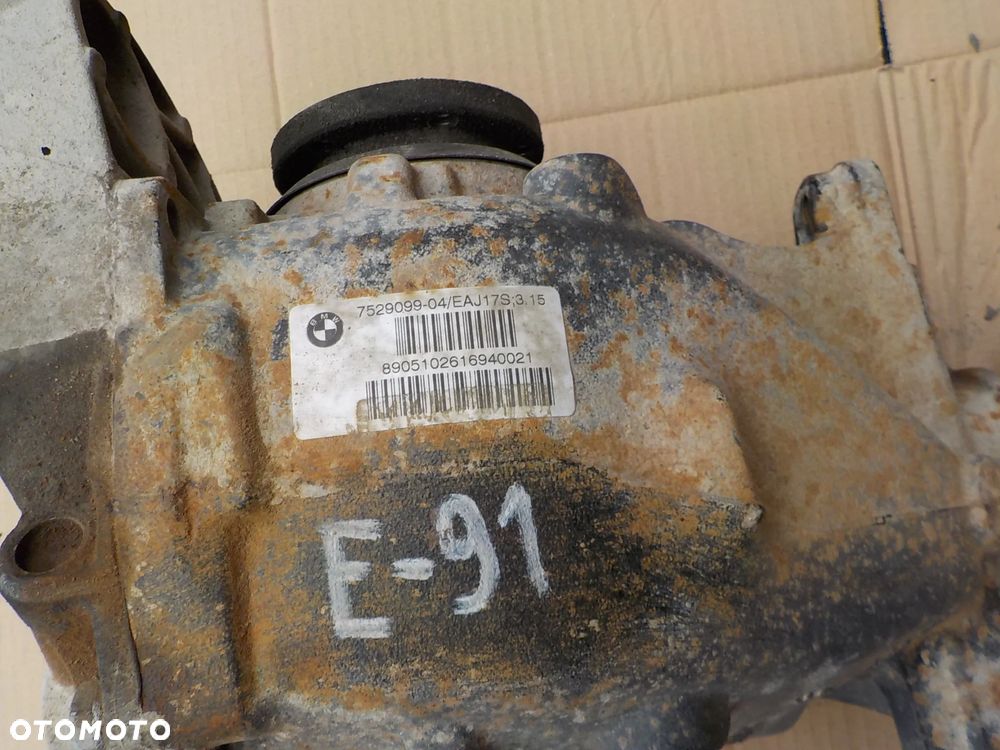 most dyfer tył bmw e90 e91 2,0 d 3.15 - 2