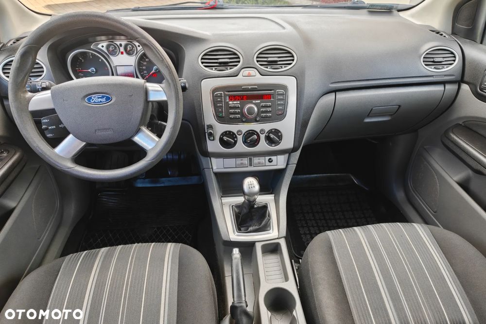 Ford Focus 1.8 TDCi Amber X - 12