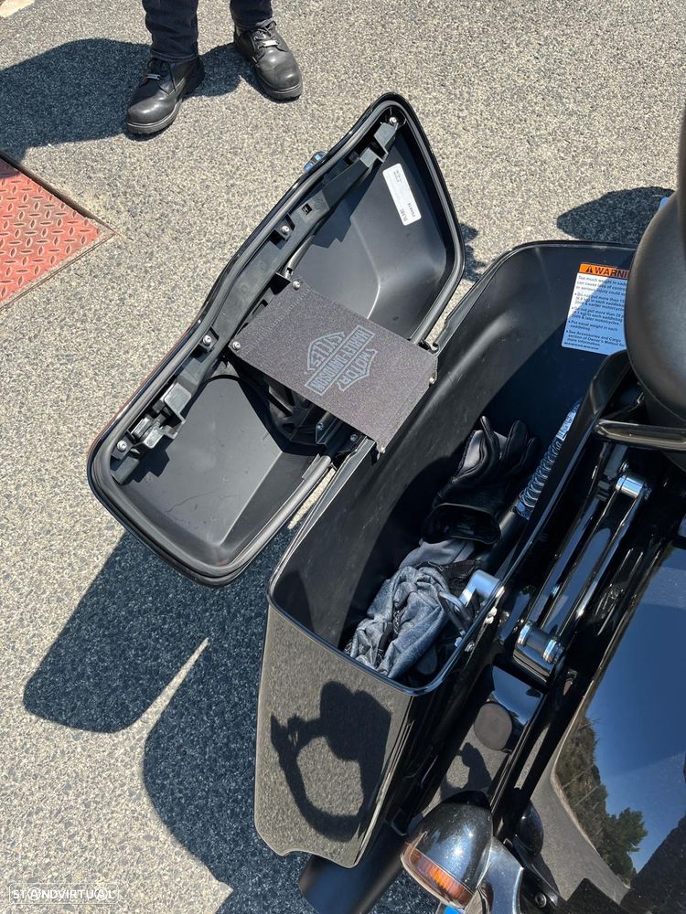 Harley-Davidson FLHR Road King Special - 19