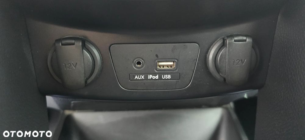 Hyundai i30 blue Kombi 1.4 YES Gold - 27