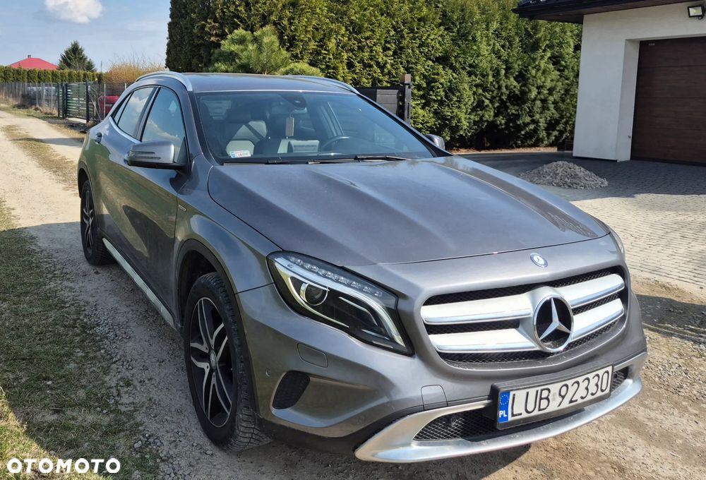 Mercedes-Benz GLA 180 Activity Edition - 1