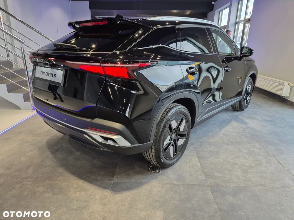 Omoda 5 - 6