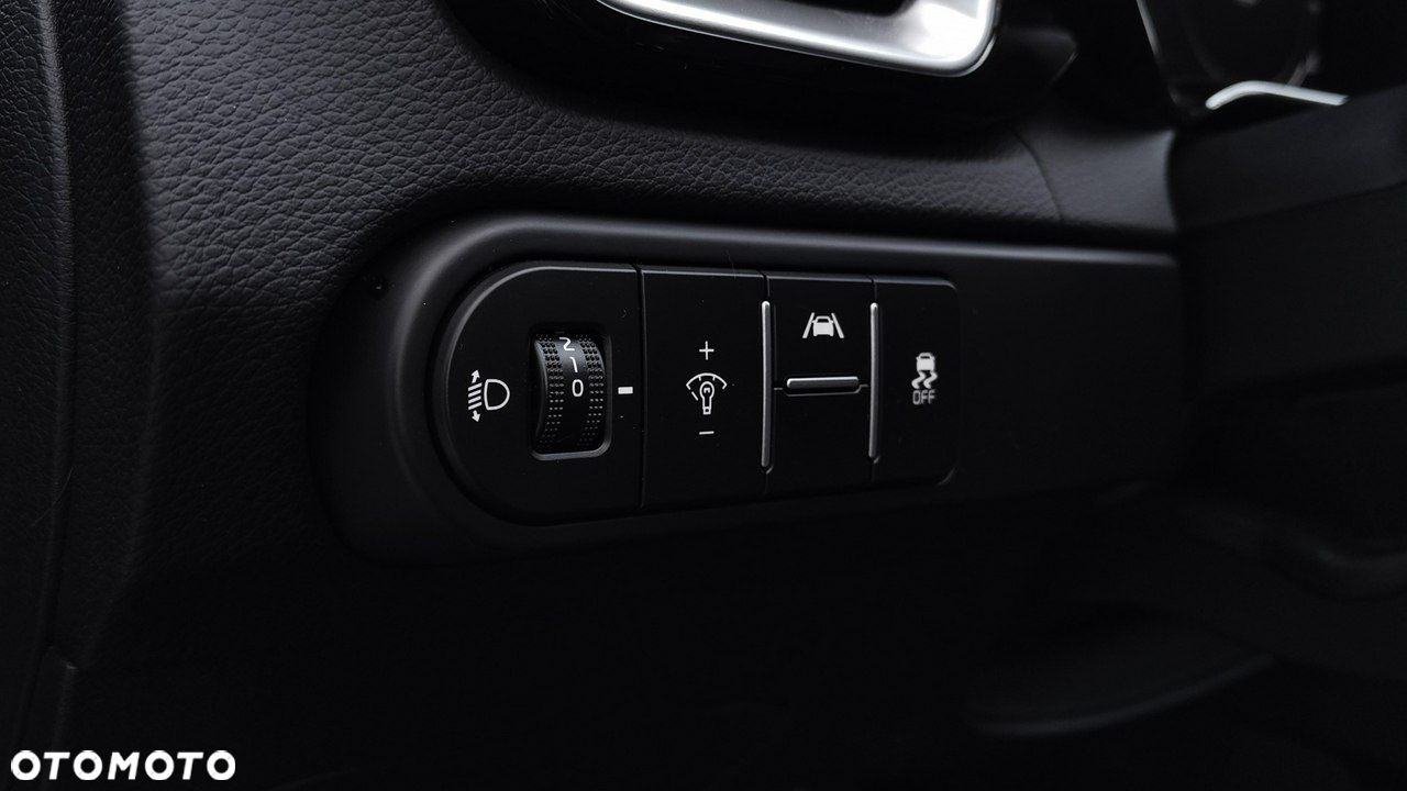 Kia Ceed - 10
