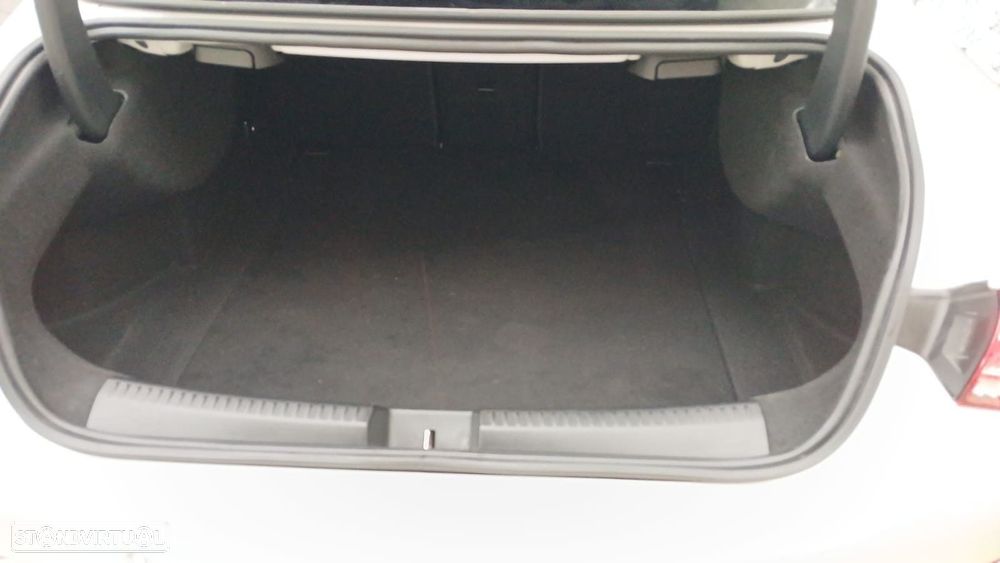 Mercedes-Benz CLA 180 - 13