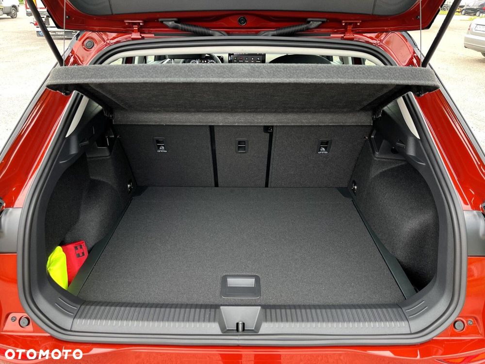 Volkswagen T-Roc 1.5 eTSI Life DSG - 26