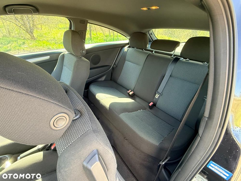 Opel Astra 1.6 - 12