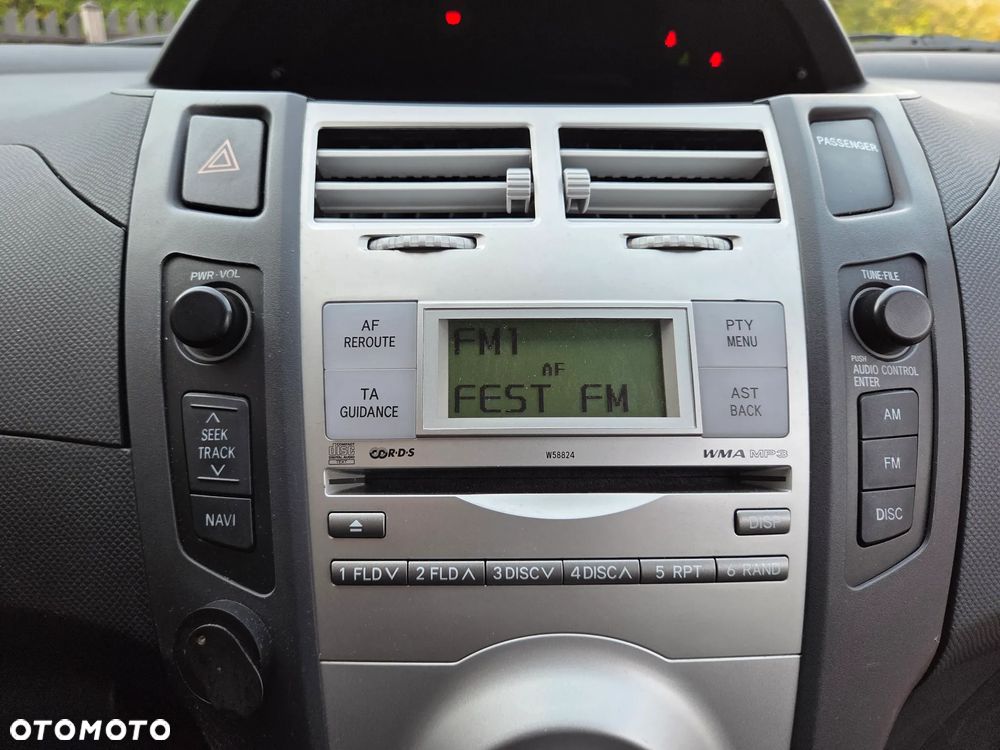 Toyota Yaris - 26