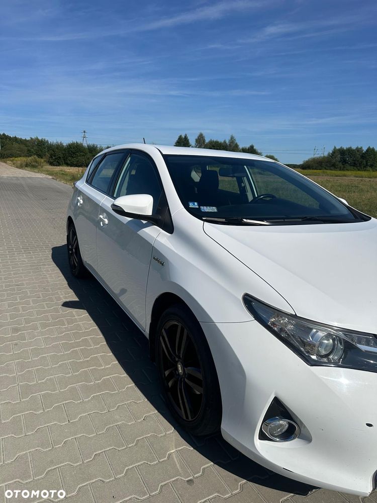 Toyota Auris 1.8 HSD Sol - 8