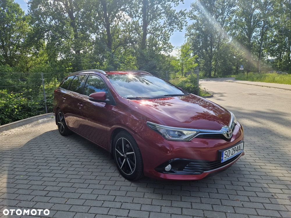 Toyota Auris 1.6 D-4D Comfort - 4