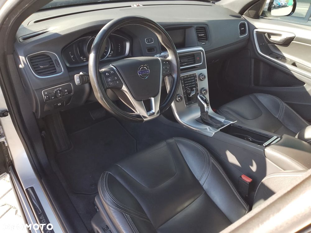 Volvo V60 D3 Geartronic Kinetic - 15