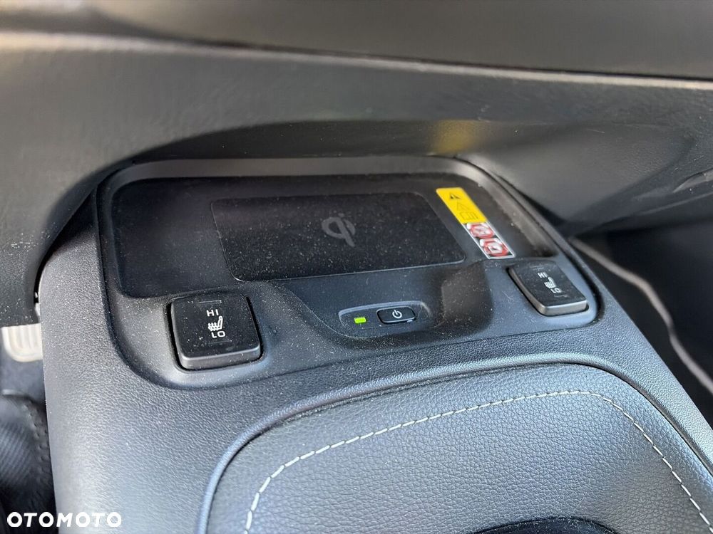 Toyota Corolla - 24